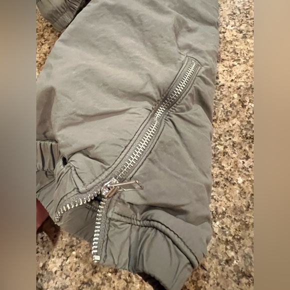 THAKOON Poplin Paneled Joggers - Green Size Large NWOT Pockets & drawstring - Picture 10 of 10